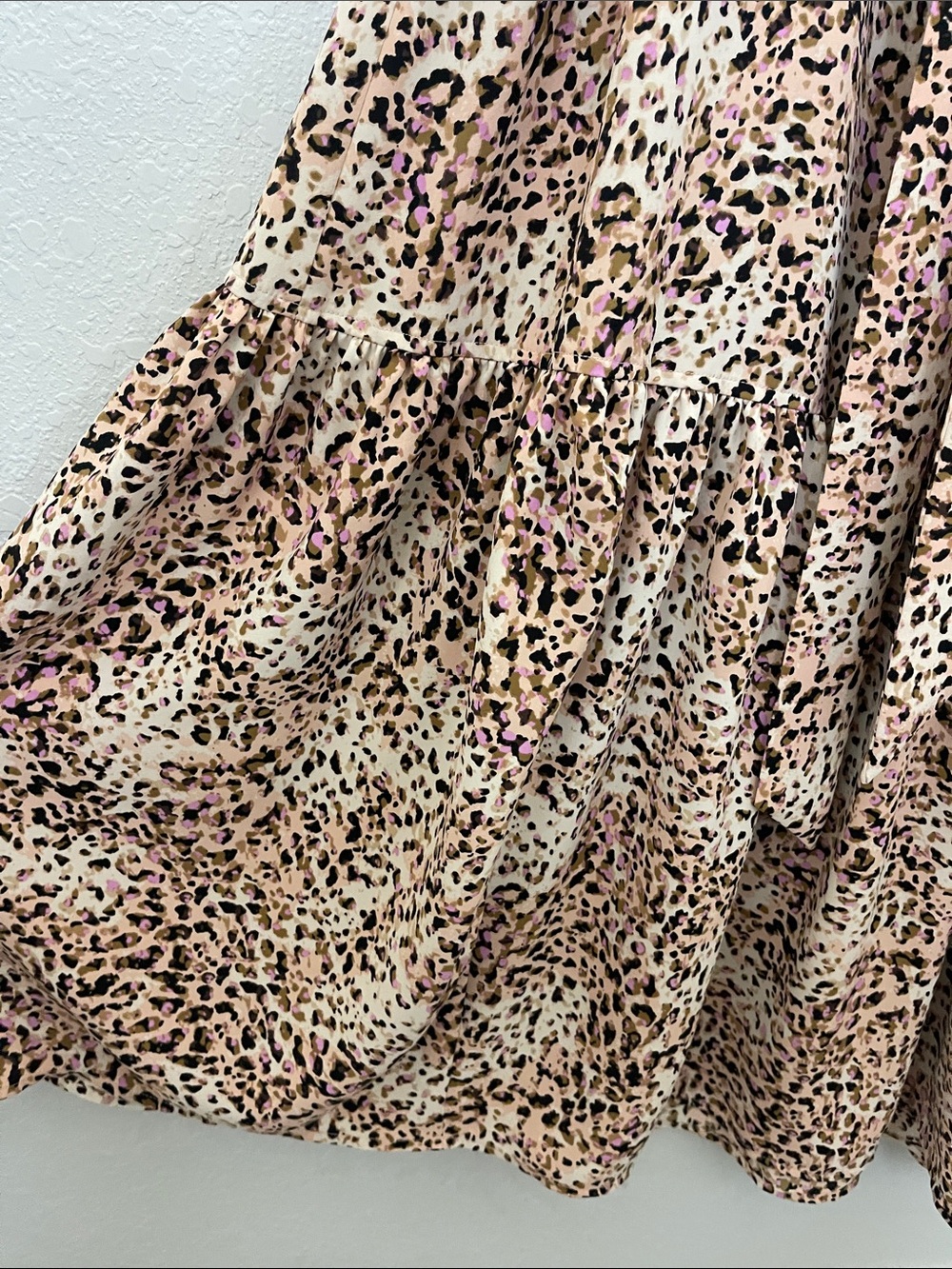 Chico’s Animal Print Belted Tiered Maxi Shirt Dress Size 1 8/10 - Picture 5 of 7